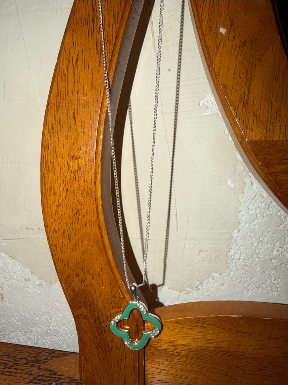 Green Clover Pendant Necklace - Women Jewelry